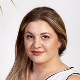 Porträtfoto Sevil Öz, Pflege Oberberg Parkklinik Wiesbaden Schlangenbad