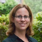 Porträtfoto Dr. Marijke Sonnen – Fachärztin für Kinder- und Jugendpsychatrie und Psychotherapie es Kindes- und Jugendalters Oberberg Fachklinik Wasserschlösschen