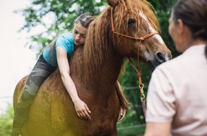 Tiergestützte Therapie Therapie mit Pferd