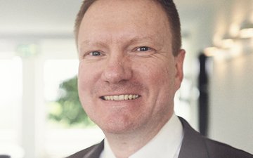 Porträtfoto Priv.-Doz. Dr. med. Andreas Jähne – Ärztlicher Direktor Oberberg Fachklinik Rhein-Jura