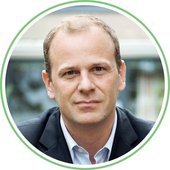 Prof. Dr. Stefan Bleich Prof. Dr. Stefan Bleich Ärztlicher Direktor Klinik für Psychiatrie und Sozialpsychiatrie und Psychotherapie Medizinische Hochschule Hannover
