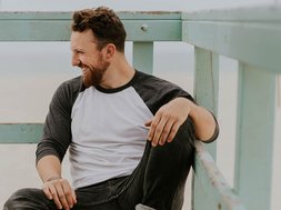 Artikel Ernährung Mann am Steg