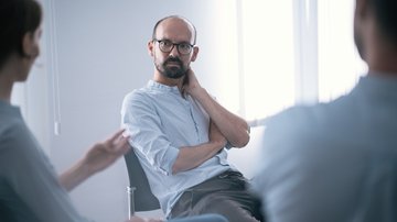 Schmerzen und Depressionen Wenn Körper und Seele sich gegenseitig Schmerzen bereiten