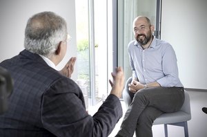 „Krise als Neustart“: Dr. Jan Kalbitzer im Interview mit Dr. med. Ahmad Bransi Artikel Krise als Neustart Interview Dr. Bransi und Dr. Kalbitzer
