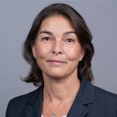 Portraitfoto Dr. med. Yonca Izat