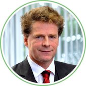 Prof. Dr. Martin Bohus Prof. Dr. Martin Bohus Wissenschaftlicher Direktor Inst. Psychiatrische-Psychosomatische Psychotherapie Zentralinstitut für Seelische Gesundheit Mannheim/Universität Heidelberg