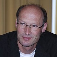 Porträtfoto Prof. Dr. med. Markus Backmund