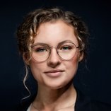 Portraitfoto Jule Möllenkamp