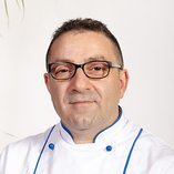 Porträtfoto Mario Raia, Küche (Küchenhilfe) Oberberg Parkklinik Wiesbaden Schlangenbad